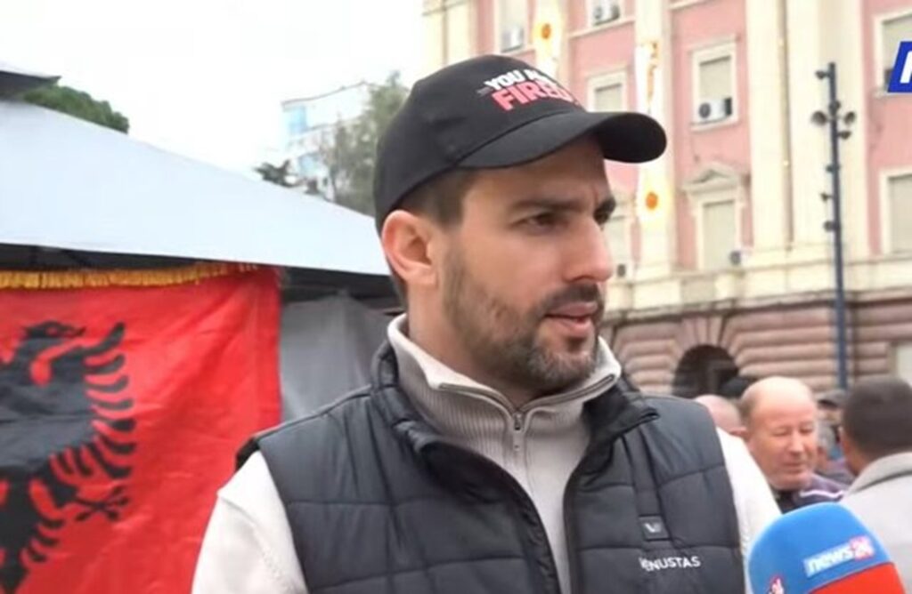 lapaj sot 640 0 lapaj 2 402