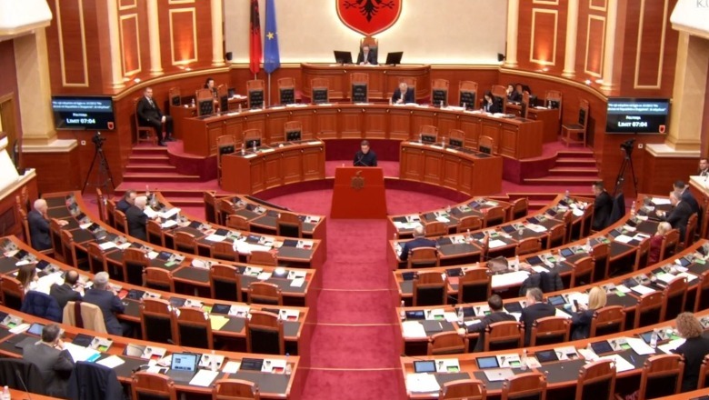 Braçe në Kuvend: Prodhuesit e mëdhenj të birrave kanë korruptuar ministra e zyrtarë tatimesh! Janë “goditur” bizneset e vogla 701771530443 cdygfiui