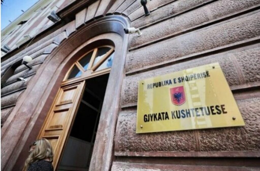 Gjykata Kushtetuese 1