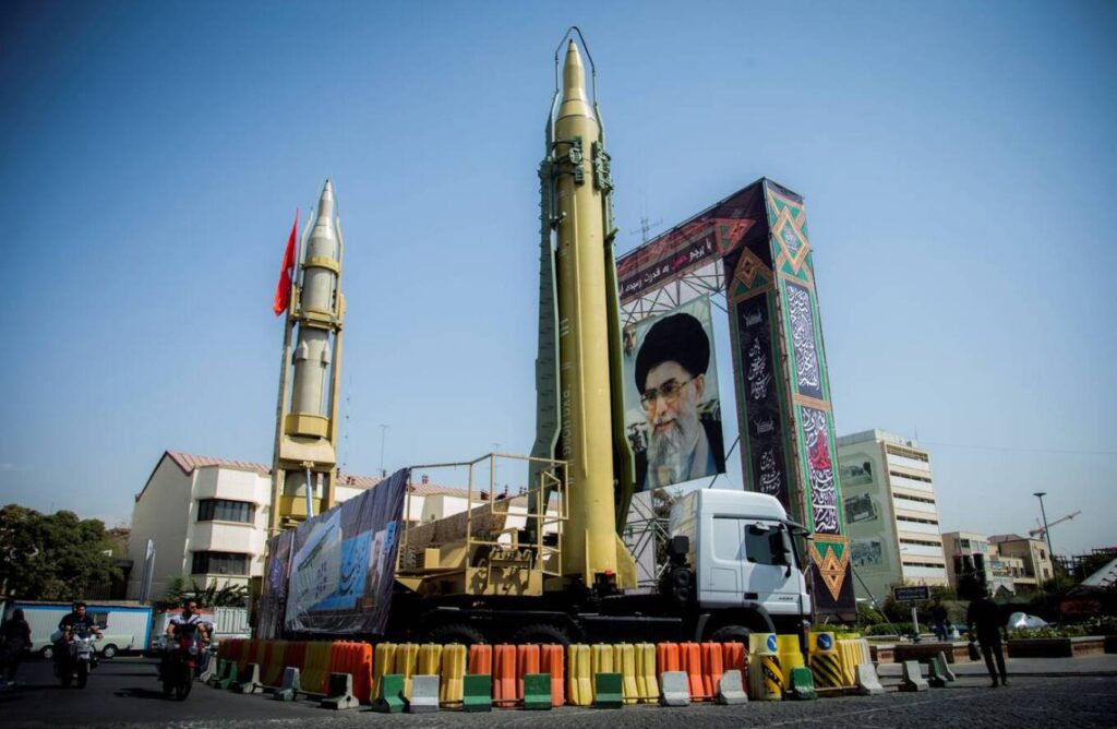 SHBA-Iran në telashe pas takimit të pafrytshëm në Gjenevë, Vance: Nuk përjashtohen sulmet IMG 8581