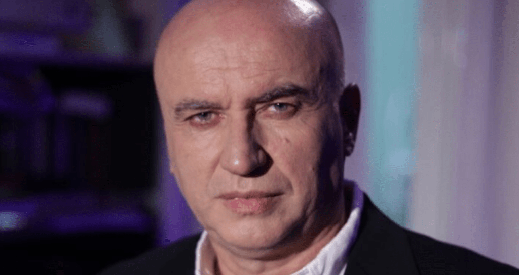 Vuajtjet e Gazmend Bardhit, duke kaluar gardh më gardh Mero Baze