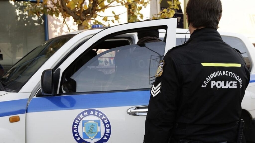 I arratisur prej 8 vitesh nga burgu grek, arrestohet shqiptari në stacionin e autobusëve në Trikalë Policia ne Greqi