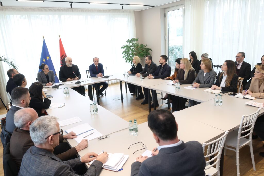Ibrahimaj: Gjoba për bizneset, masë ndëshkuese vetëm në rastet e shkeljeve të rënda dba829ea 2435 40bd a31b 1b79bc87f728