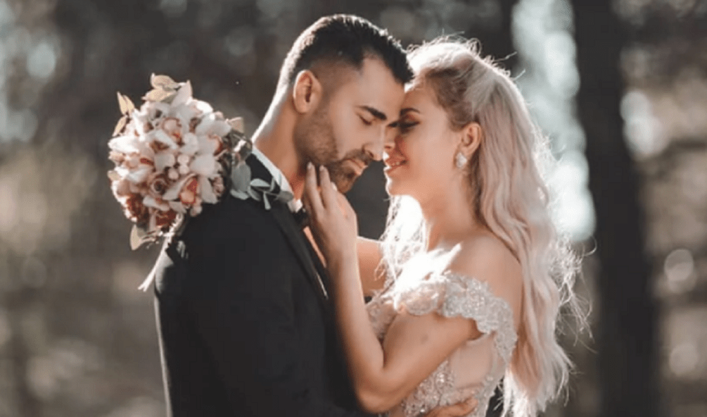 Erik Lloshi së shpejti baba? Bashkëshortja: 14 shkurti na gjen me fillim të ri erik lloshi