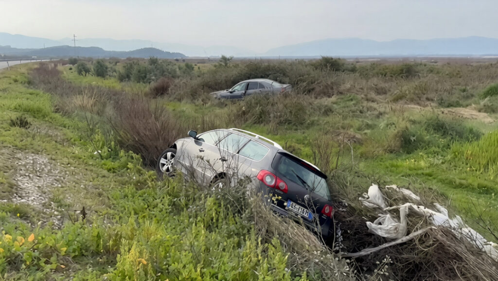 Dalin nga rruga dy automjete në aksin Fier-Vlorë, nuk ka të lënduar 28606578 0f21 4113 981c 9b8521c700c9