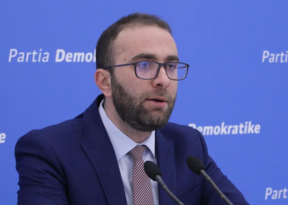 Gazment Bardhi reagon ashpër ndaj Marta Kos: E përbuzim qendrimin tuaj, BE të distancohet Gazment Bardhi 24