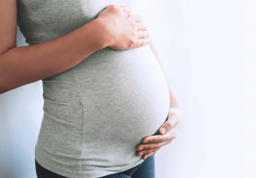 Gratë që lindin fëmijë pas moshës 33 vjeç, mund të jetojnë deri 95 vjeç Grate 35