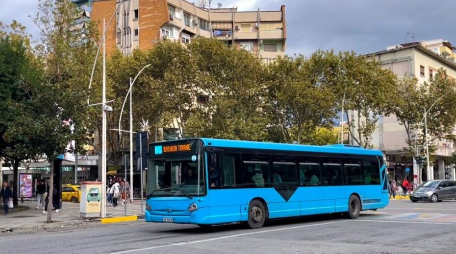 Shqiptarët, ndër popujt që përdorin më shumë transportin publik në Europë IMG 9321