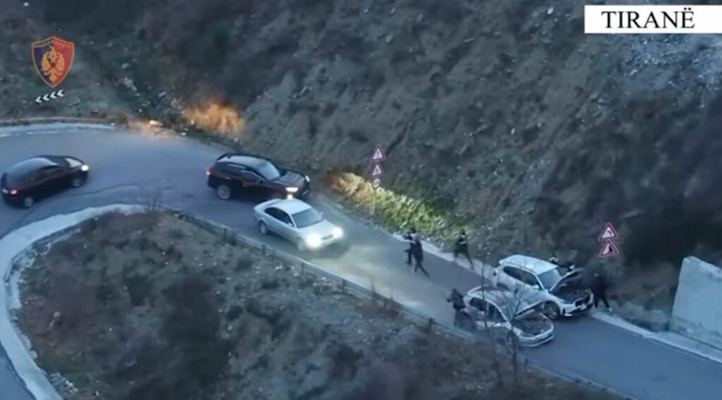 U arrestua duke trafikuar armë, 46-vjeçari zbërthehet para policisë IMG 9661