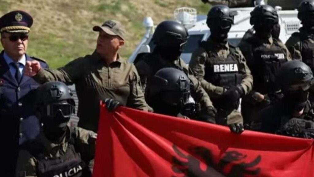 Forcat speciale të Shqipërisë dhe Greqisë stërviten në Tiranë me skenarë sulmi dhe shpëtimi pengjesh Renea