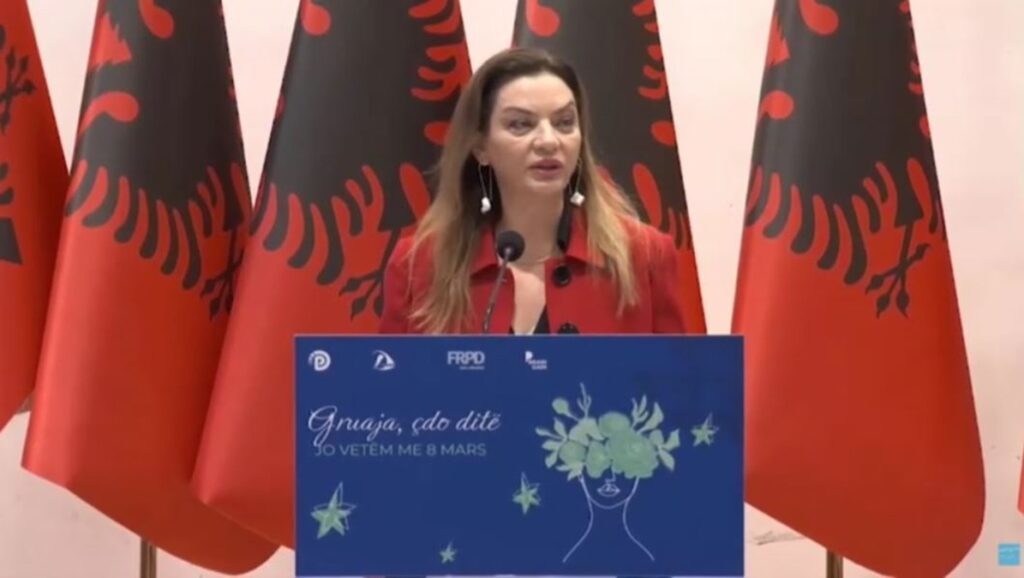 Dita e gruas, Albana Vokshi: Të reagojmë ndaj sistemit të dhunës që ka ngritur Edi Rama Vokshi