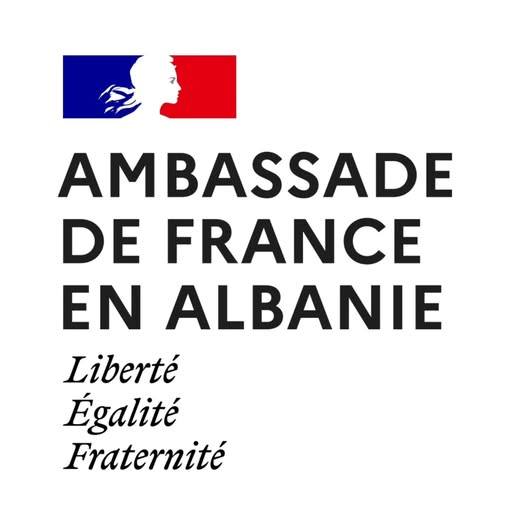 Sulmi me molotovë në "Vilën 31" nga militantët e PD, reagon ambasada franceze: Vënia në rrezik e rezidentëve dhe dëmet janë të patolerueshme 1 image