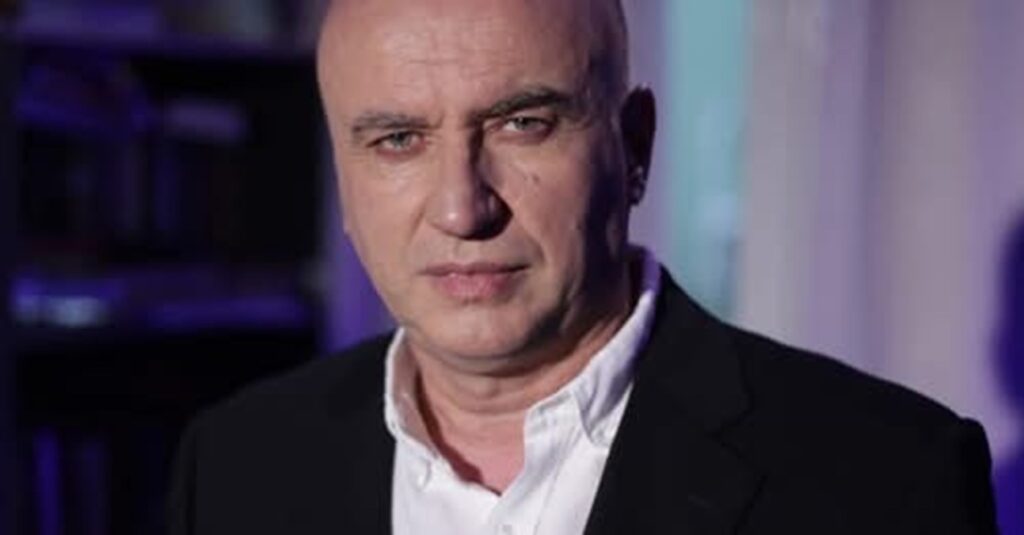 Drejtësia e re duhet të shpëtohet nga të qenit nën shantazh 07