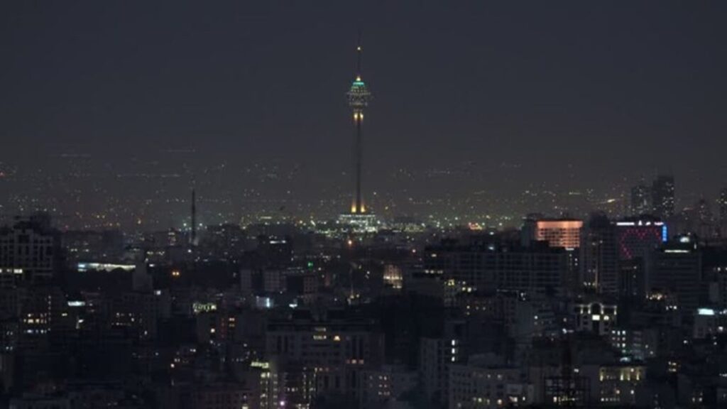 Aktivizohet sistemi i mbrojtjes ajrore në Teheran, çfarë po ndodh në kryeqytetin iranian? 123