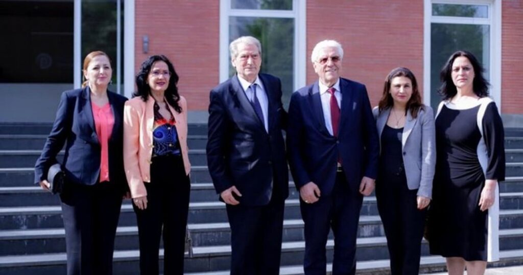 Berisha, takim me Këshillin Koordinues të Diasporës: Shqipëria rrezikon të mos ekzistojë më Berisha 1