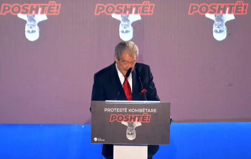 “Provuam gaz lotsjellës, plumba gome por ne triumfuam”- Berisha: Jemi shpresa e vetme për shpëtimin nga narko-shteti Berisha