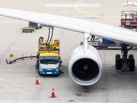 Fluturime dhe anulime, sa karburant për avionë kanë vendet? Skenari ekstrem i racionimit IMG 0548