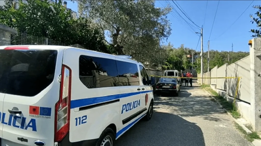 Lejuan 31 ndërtime pa leje, prokuroria e Fierit dërgon në gjyq kryeinspektorin dhe 2 inspektorët e IMT-së Divjakë IMG 1459