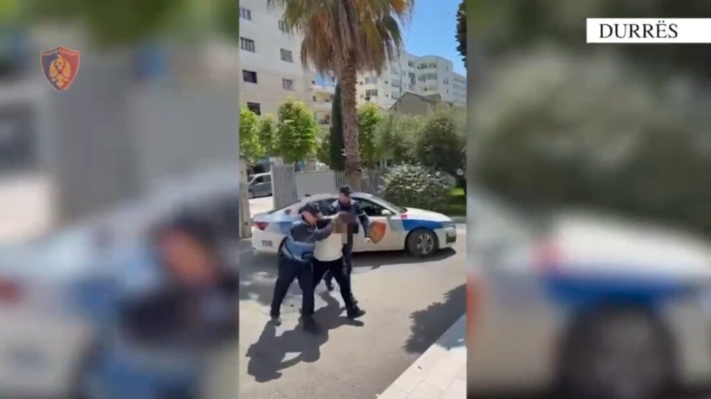 Lëvizte i armatosur me pistoletë, arrestohet 32-vjeçari në Durrës IMG 1478