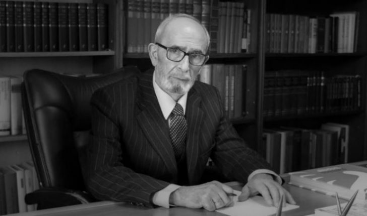 Profil/ Kritik letrar, shkrimtar, publicist, politikan dhe akademik, kush ishte Rexhep Qosja IMG 1764
