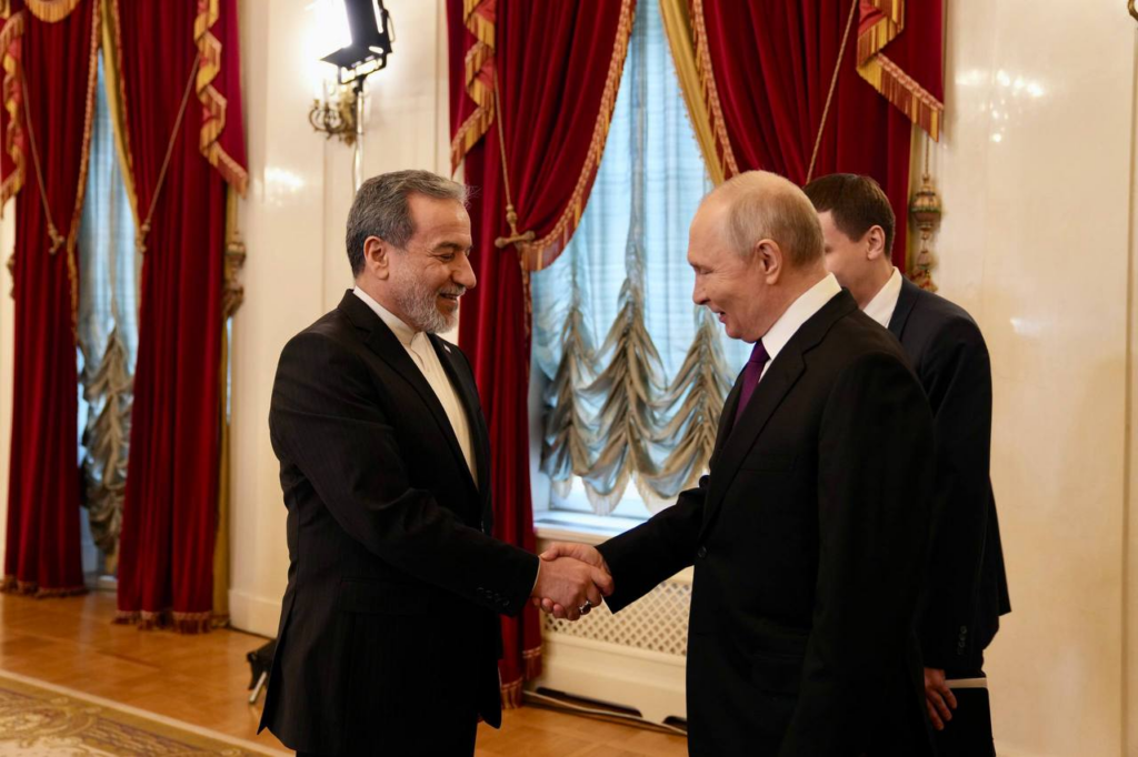 Putin ndryshon rol (para zgjedhjeve), nga lider lufte në ndërmjetës global për paqen IMG 2056