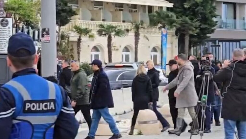 Ivanka Trump sërish në Vlorë, vajza e Presidentit amerikan viziton bregdetin e jugut Ivanka Trump ne Vlore