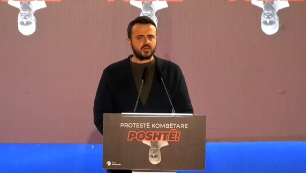 Protesta/ Xhaferri: Rinia e këtij vendi nuk ka lindur për të bërë punë në rrugët e botës Xhaferri