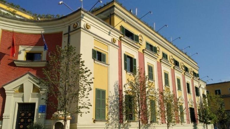 Bashkia e Tiranës hap aplikimet për kreditë e buta, afati i fundit 19 maji! Do jepen nga 5.8 deri në 13 mln lekë, ja kush përfiton f50f4631 497c 4aee ac0c 2ccf7967e14f