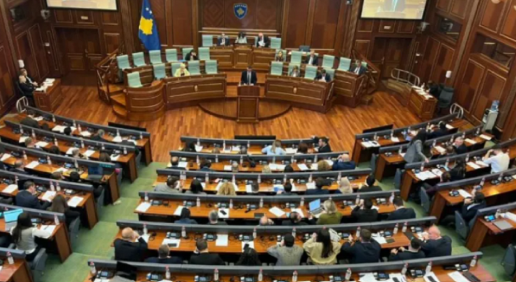 Kosovë, nis votimi për dy kandidatët për president, opozita bojkton seancën kosove