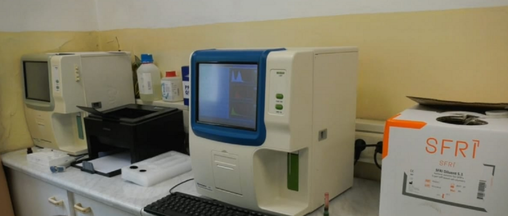 “Rotary Club Tirana” dhuron aparatura moderne për laboratorin e Spitalit Bashkiak Mat spitali mat
