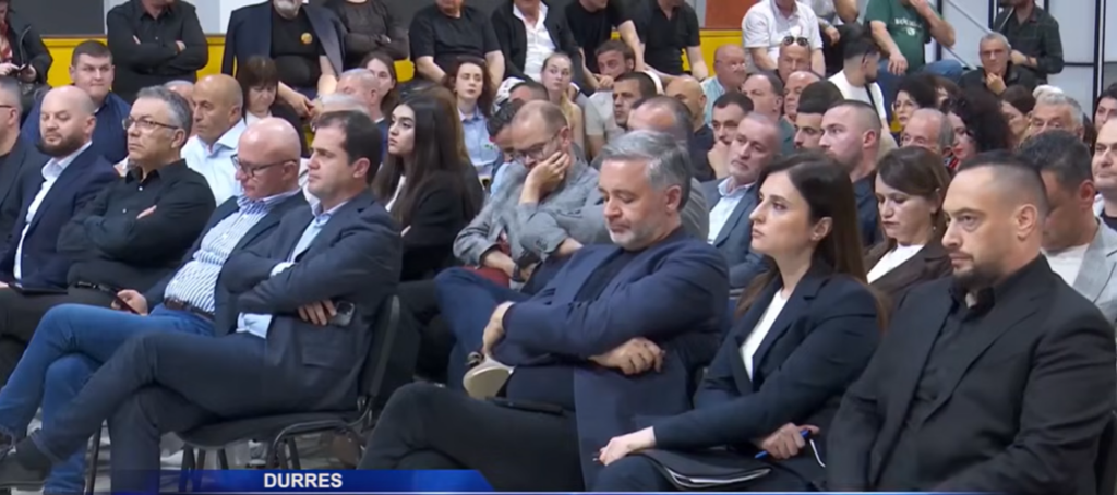 Komisioni i Territoriales, dëgjesa në Durrës/ Numri i bashkive të reja “ndan” PS dhe PD Durres 1