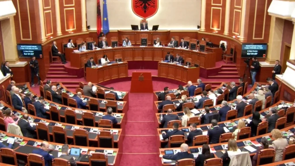 Interpelancë me Ramën dhe Karakaçin/ Kuvendi mblidhet sot në seancë plenare, Rendi i ditës IMG 2676