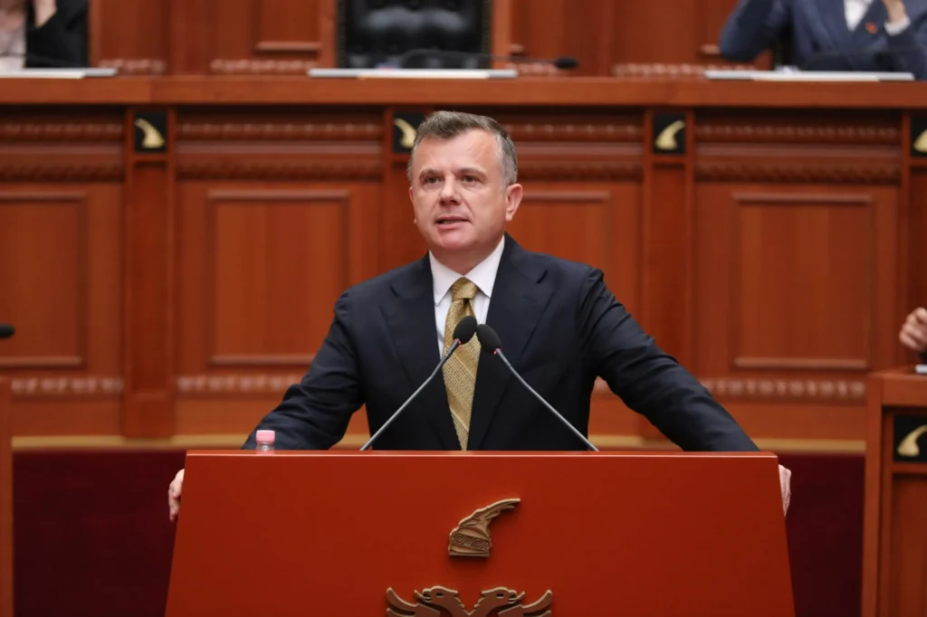 PD kërkoi të diskutohej në Kuvend për raportin e Parlamentit Europian, Balla: Mos u bëni qesharakë, PE nuk e ka miratuar ende IMG 2704