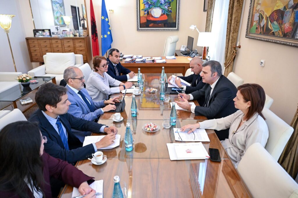 BB vlerëson Bankën e Shqipërisë për stabilitetin financiar dhe uljen e kredive me probleme IMG 3381