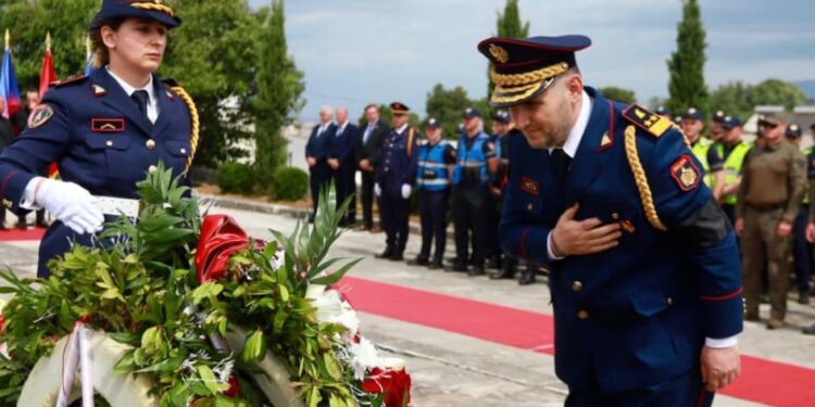 Rivarrimi i Novruz Cenaliajt, Hita: Kush prek një polic, ka goditur themelet e shtetit IMG 3402