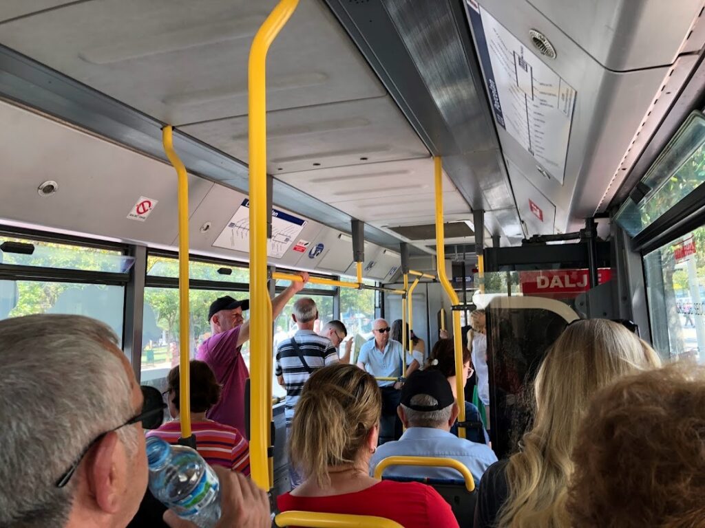 Shoqëritë e transportit përfitojnë 50 lekë për çdo litër karburant, Tatimet hapin aplikimet deri më 1 gusht IMG 4305