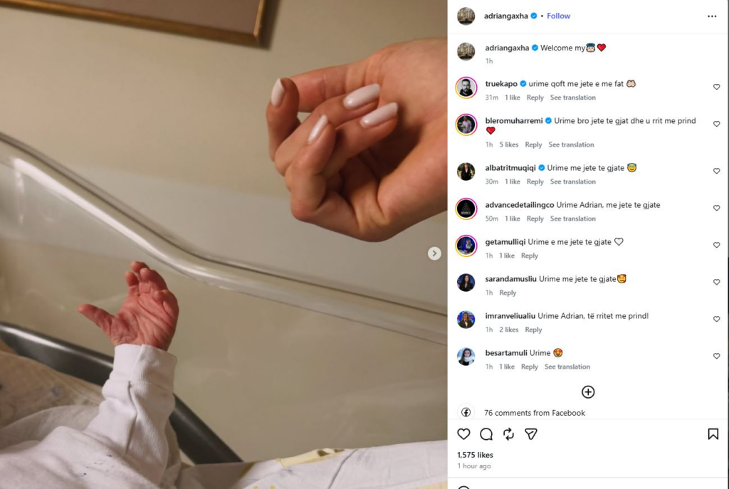 Këngëtari i njohur shqiptar bëhet baba për herë të parë, artisti publikon fotot e veçantë të bebes 1 image 10