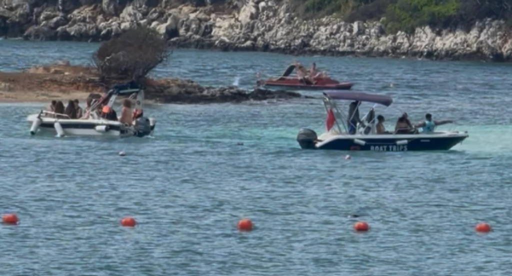 Skafi u afrohet pushuesve në Ksamil, drejtuesi i mjetit lundrues nuk i bindet as Policisë Kufitare skaf