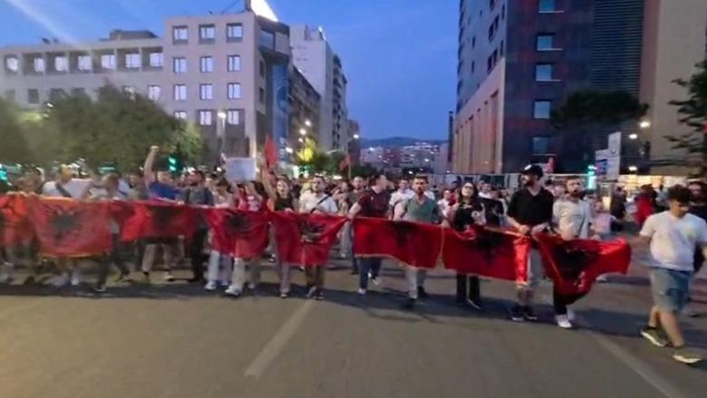 Flamingot e Tiranës fluturojnë në linjën Bruksel-Uashington 1780944118 tirane1