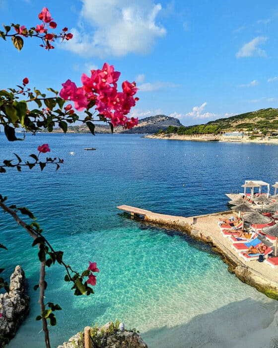 Media italiane: Shqipëria, perla e Mesdheut që të kujton Karaibet Best Beaches in Saranda Albania 1 560x700 1