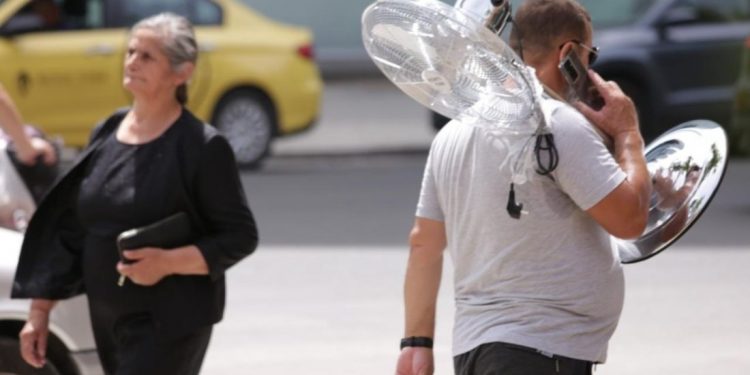 Vala e të nxehtit përfshin Shqipërinë, temperaturat arrijnë deri në 36°C, ja ç’do ndodh nga premtja IMG 3980 1