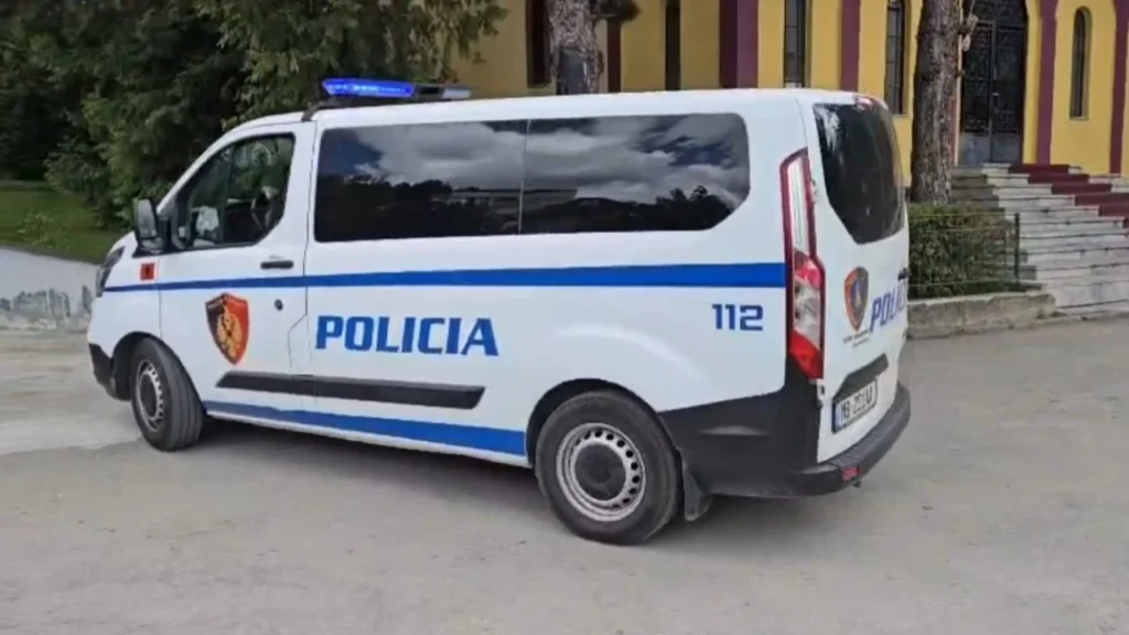 Akuzohet se nuk veproi në momentin e grabitjes, arrestohet roja i bankës që u grabit ditën e djeshme IMG 4550