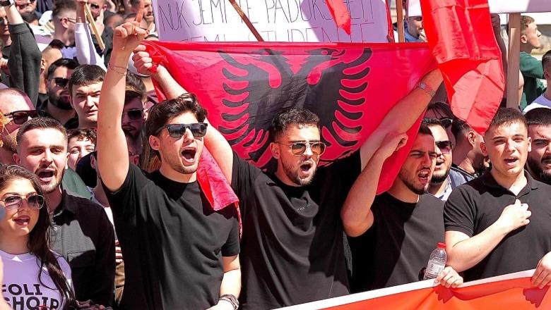 PE miraton amendamentin për çështjen e gjuhës shqipe në Maqedoni: Të zgjidhet sa më shpejt, protestat e studentëve të mos cilësohen destabilizuese mv