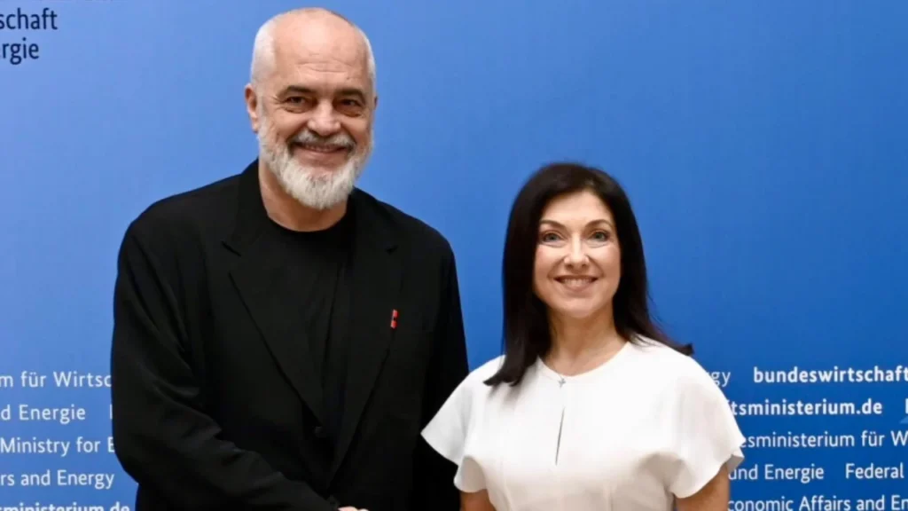 Rama takon në Berlin ministren e ekonomisë në Bundestag/ Fokus thellimi i partneritetit ekonomik rama 12 sd