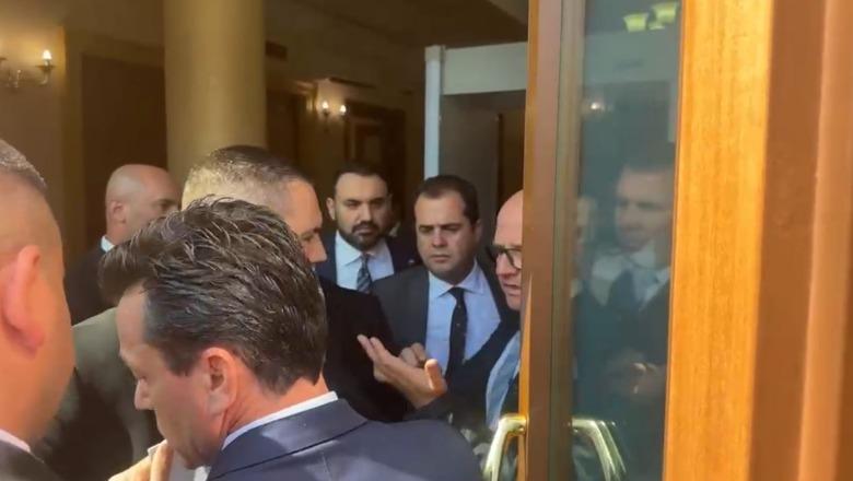 U përjashtua nga Kuvendi, Shehaj nuk lejohet të futet në sallë nga Garda! Deputeti: Kam shlyer ndëshkimin 1784794987 agronshehaj