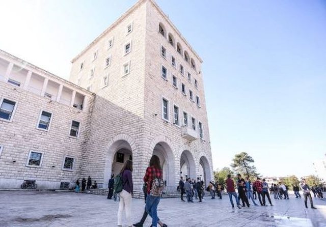 Maturantët nisin sot aplikimet për universitetet, gjashtë ditë afat për plotësimin e formularit A2 640 0 universitetjpg 1784647739