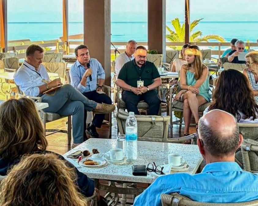 Albin Kurti dhe operacioni “Zemërimi i Akilit” në revolucionin flamingo të Tiranës ALBIN KURTI