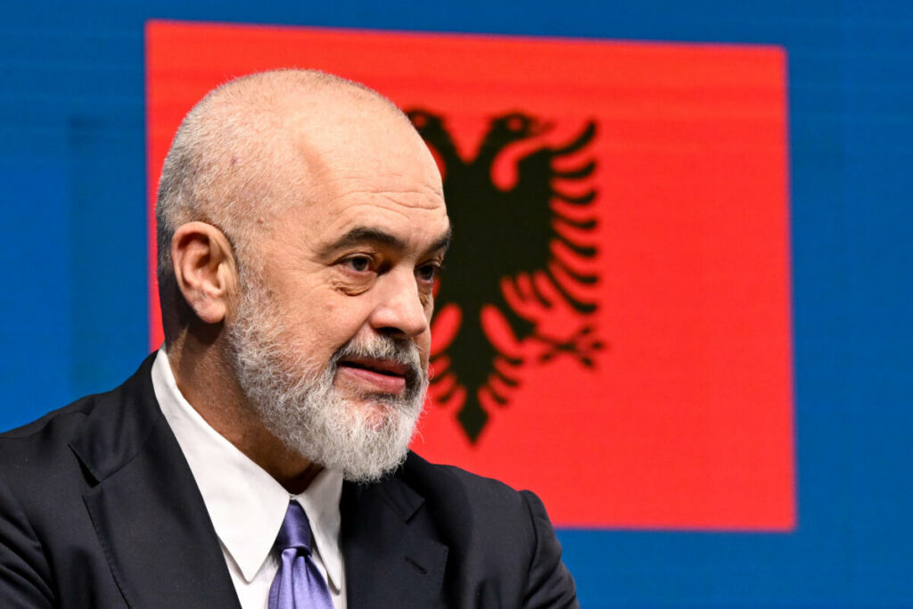 Rama niset drejt Parisit, merr pjesë në Samitin e Koalicionit të Vullnetarëve për Ukrainën me ftesë të Macron Edi Rama 5 1024x683 1