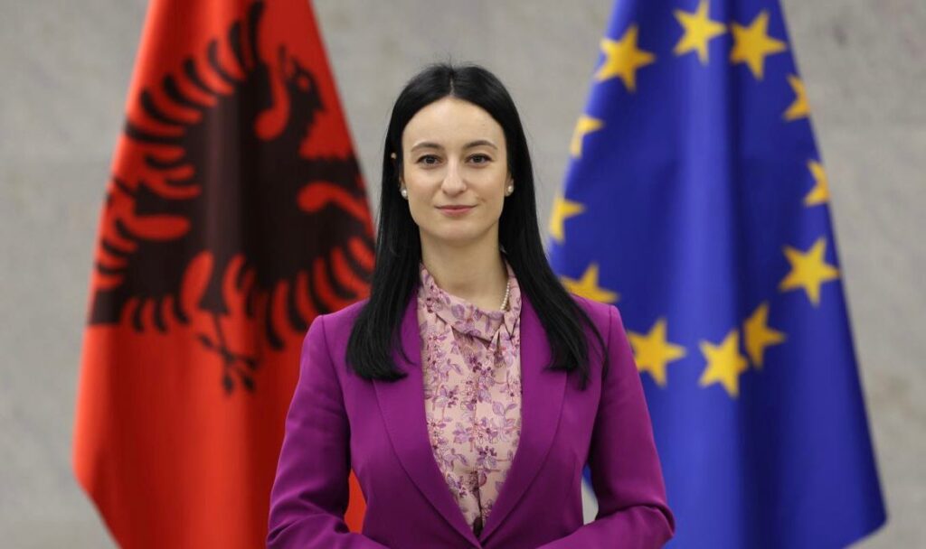 PD kundër integrimit dhe…SPAK/ Fino: Shqipëria po ecën me ritme të shpejta drejt BE, Brukseli ka qasje pozitive për negociatat Megi Fino