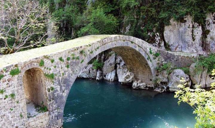 Ura e Vashës kthehet në destinacionin e preferuar të fundjavës/Monument kulture, histori tre shekullore mbi lumin Mat Ura e Vashes 720x430 1